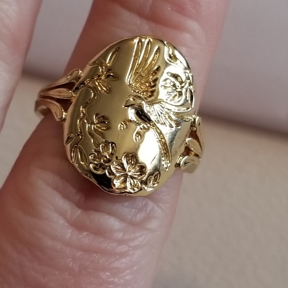 Bundled - Bird ring size 7.75 gold tone metal  7 3/4 Victorian revival style - Picture 6 of 9